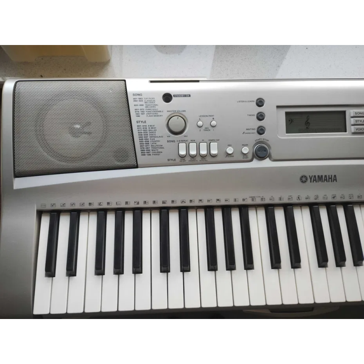 Yamaha PSR E303 – Keyboard edukacyjny 61 klawiszy | Klawiszowy-zakątek.pl