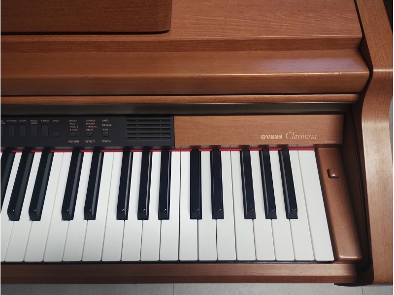 Yamaha Clavinova CLP 950